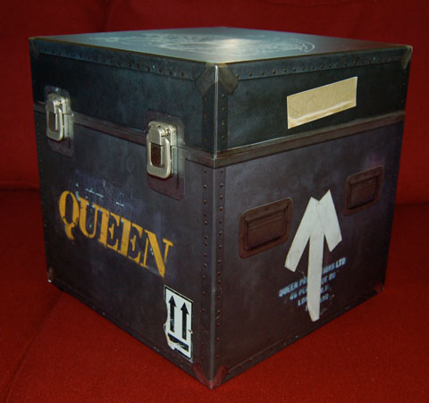 Queen / Live At Wembley Stadium Super Deluxe Gift Box